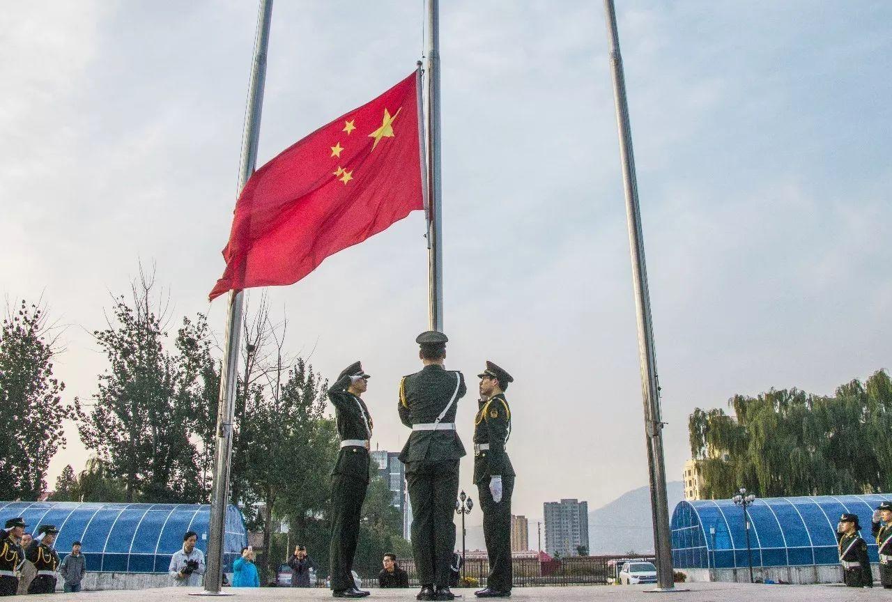 翻滚吧大脚车