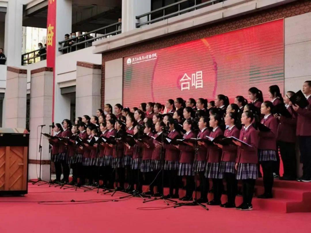 爷爷和奶奶离婚多年对我父亲不好，我可以不承认他这个爷爷吗？游戏画面