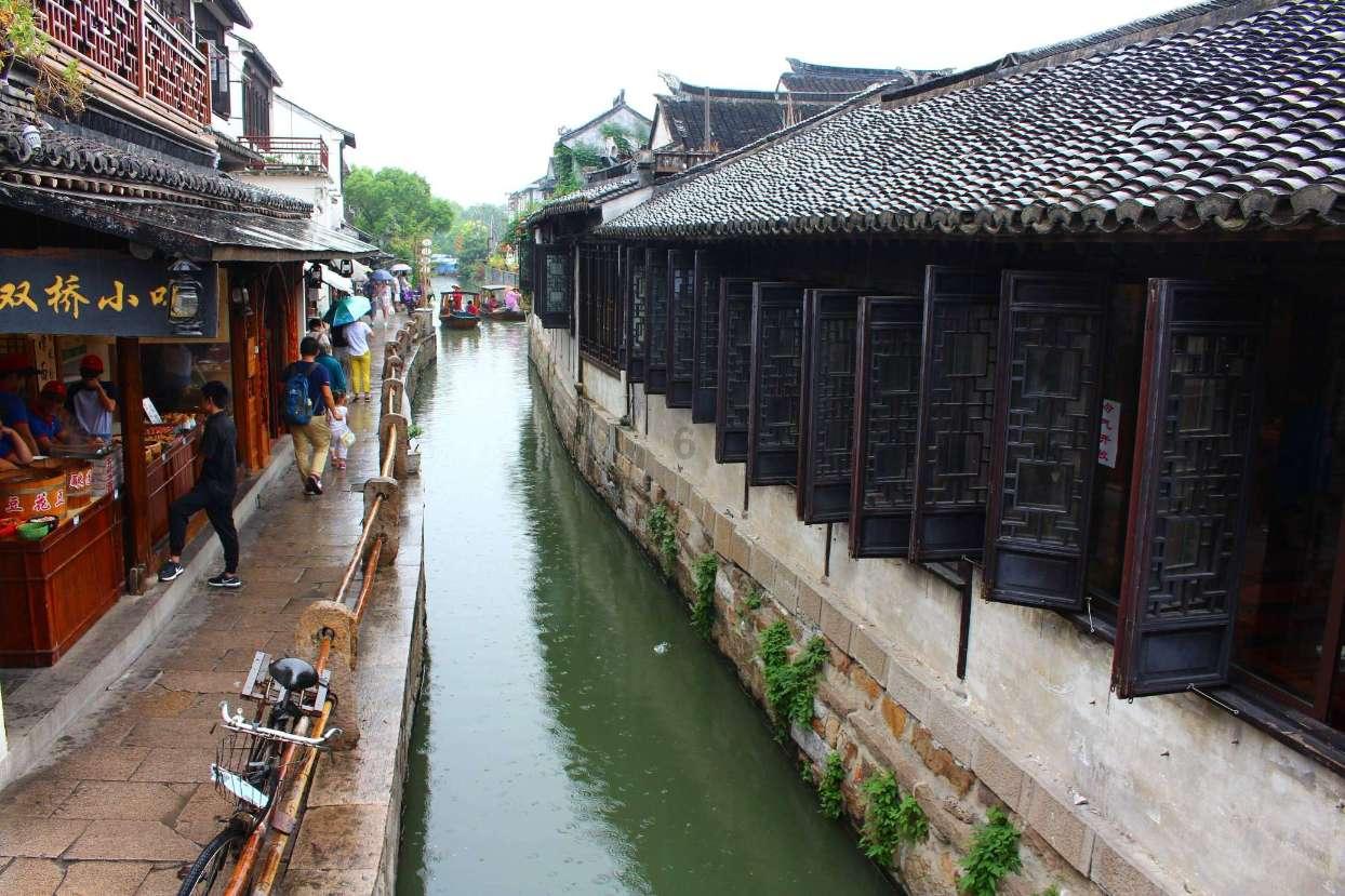 探索秘密世界,large是什么意思等你来问