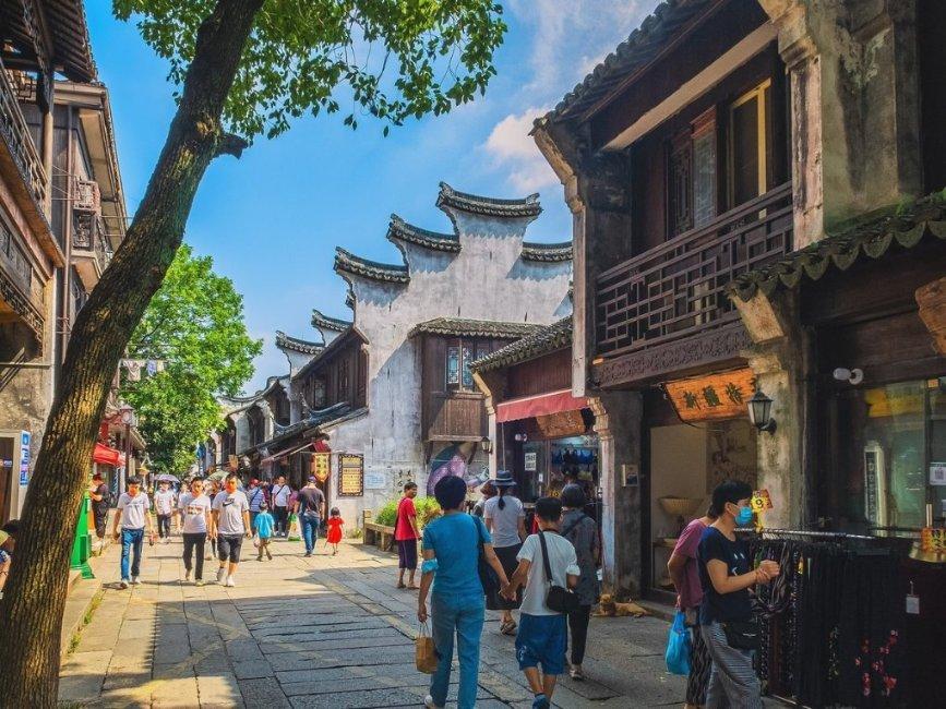 动力新科重组布局双主业两年亏逾39亿 重卡子公司2023年销量仅1万辆降23%